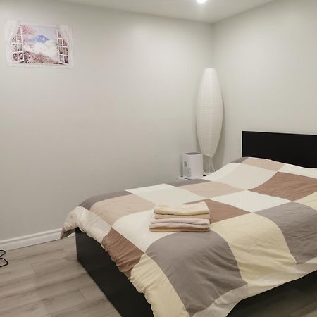 Perfect Location Comfort Private House Lower Level 2 Bedroom Unit Mississauga Eksteriør billede