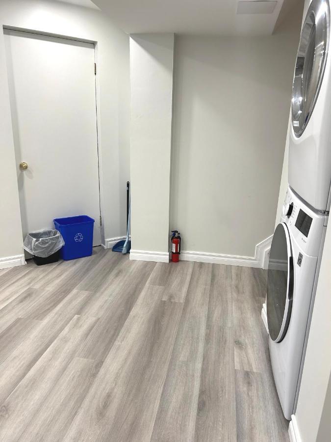 Perfect Location Comfort Private House Lower Level 2 Bedroom Unit Mississauga Eksteriør billede